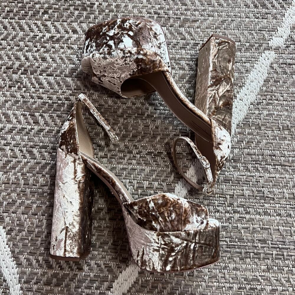 Sam Edelman Crushed Velvet Kori Platform Heel Sz 10